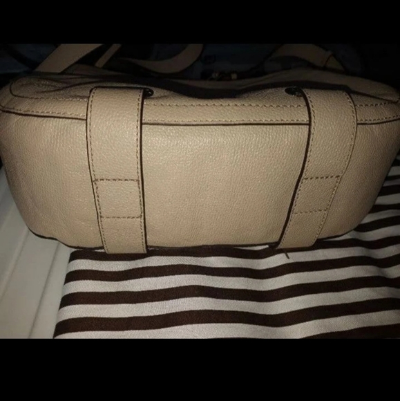 🐞HENRI BENDEL SPRUCE STREET HOBO EUC CREAM AND SILVER - Picture 8 of 8